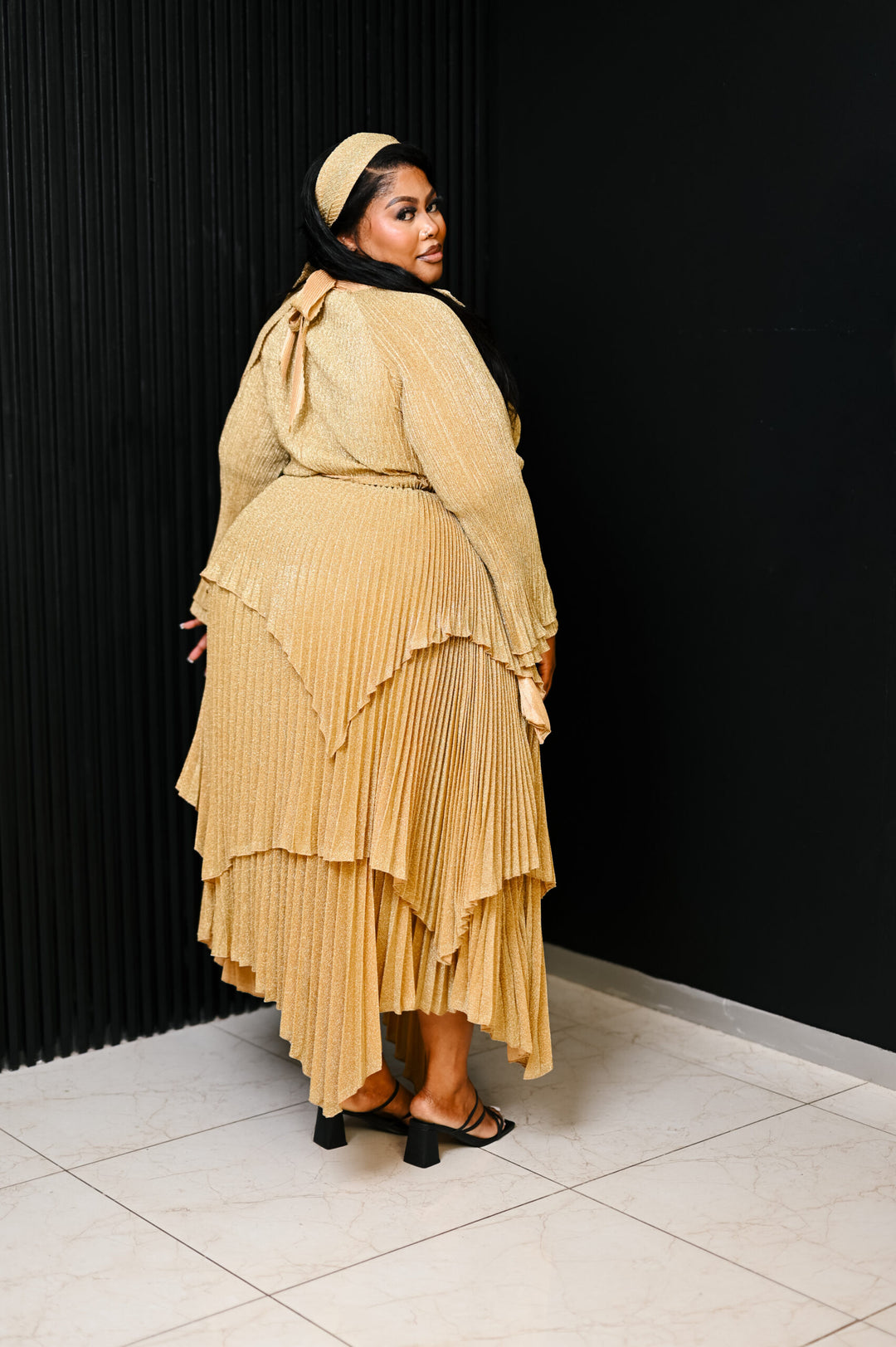 The Gilded Radiance Plissé Set