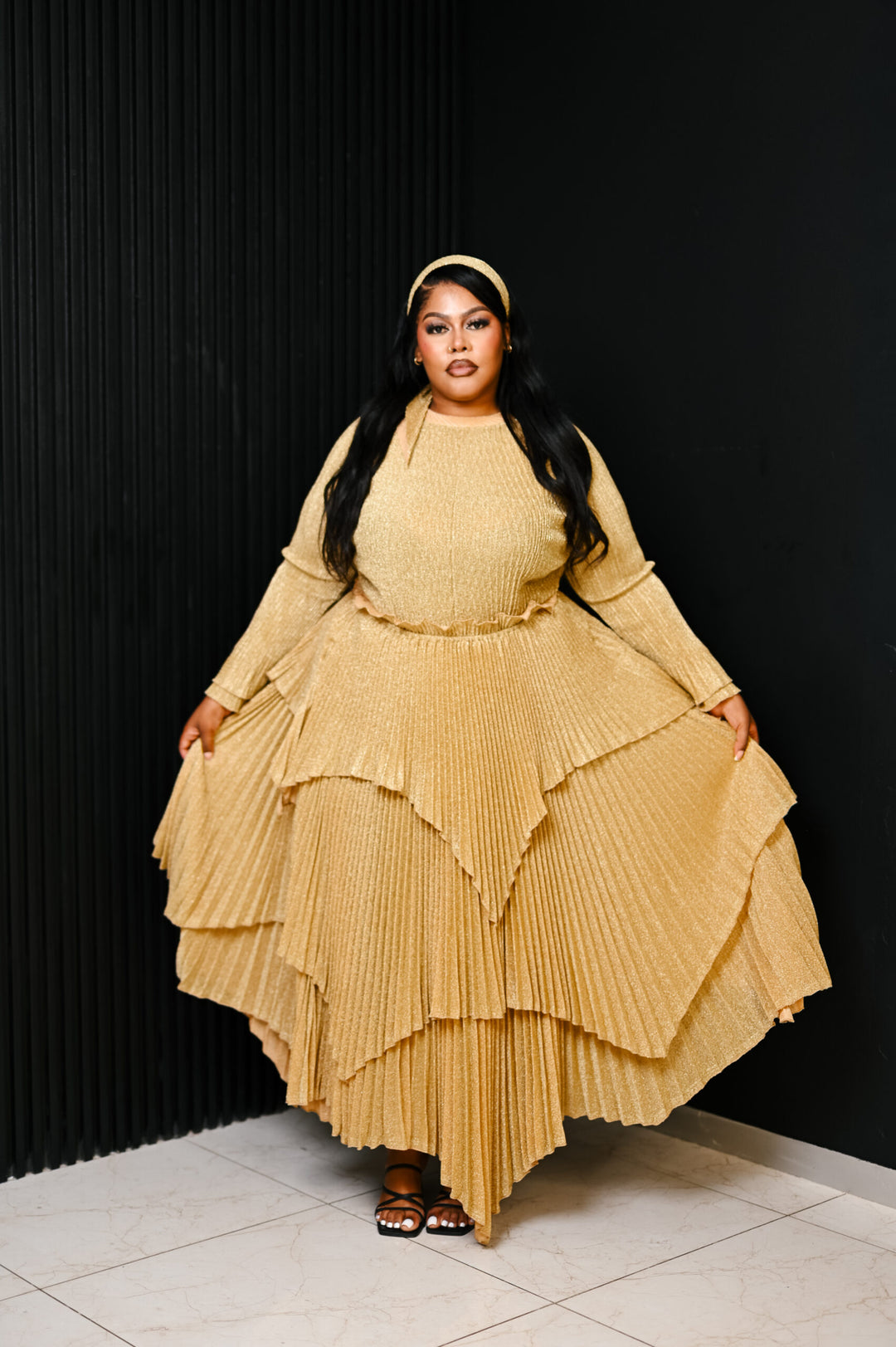 The Gilded Radiance Plissé Set