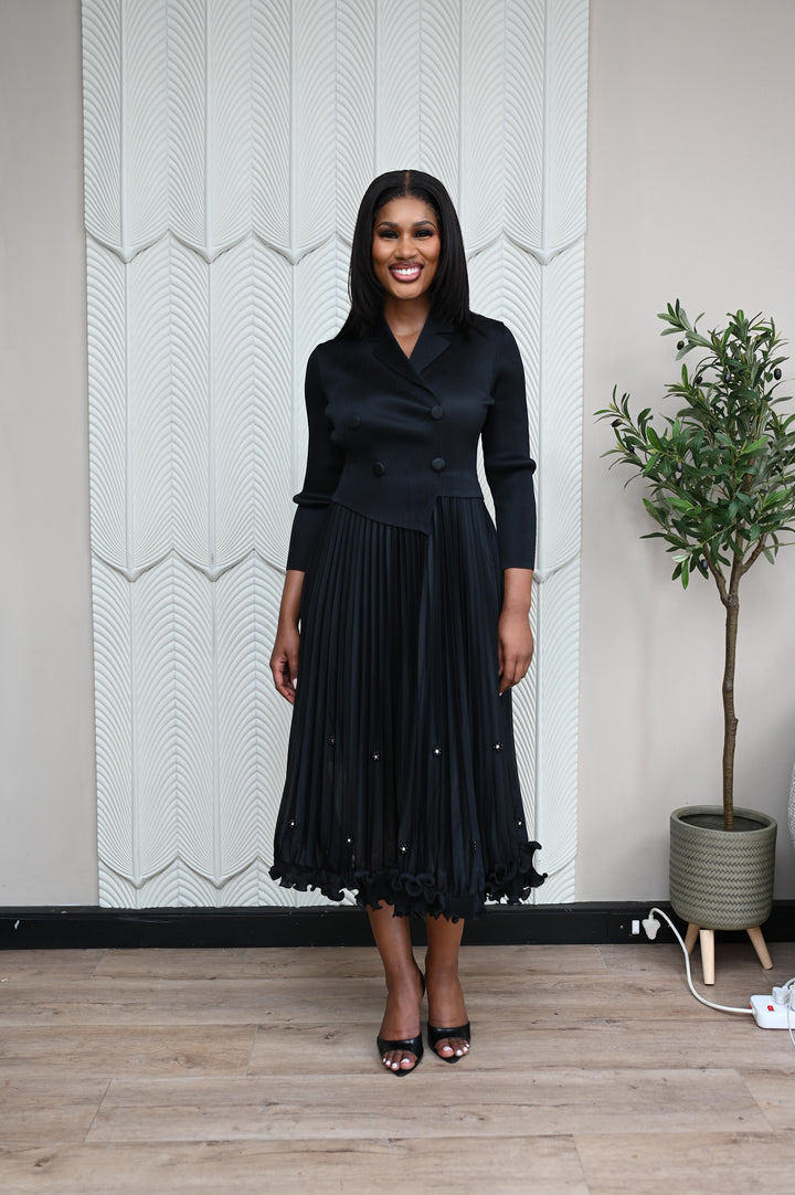 The Executive Muse Dress in black
