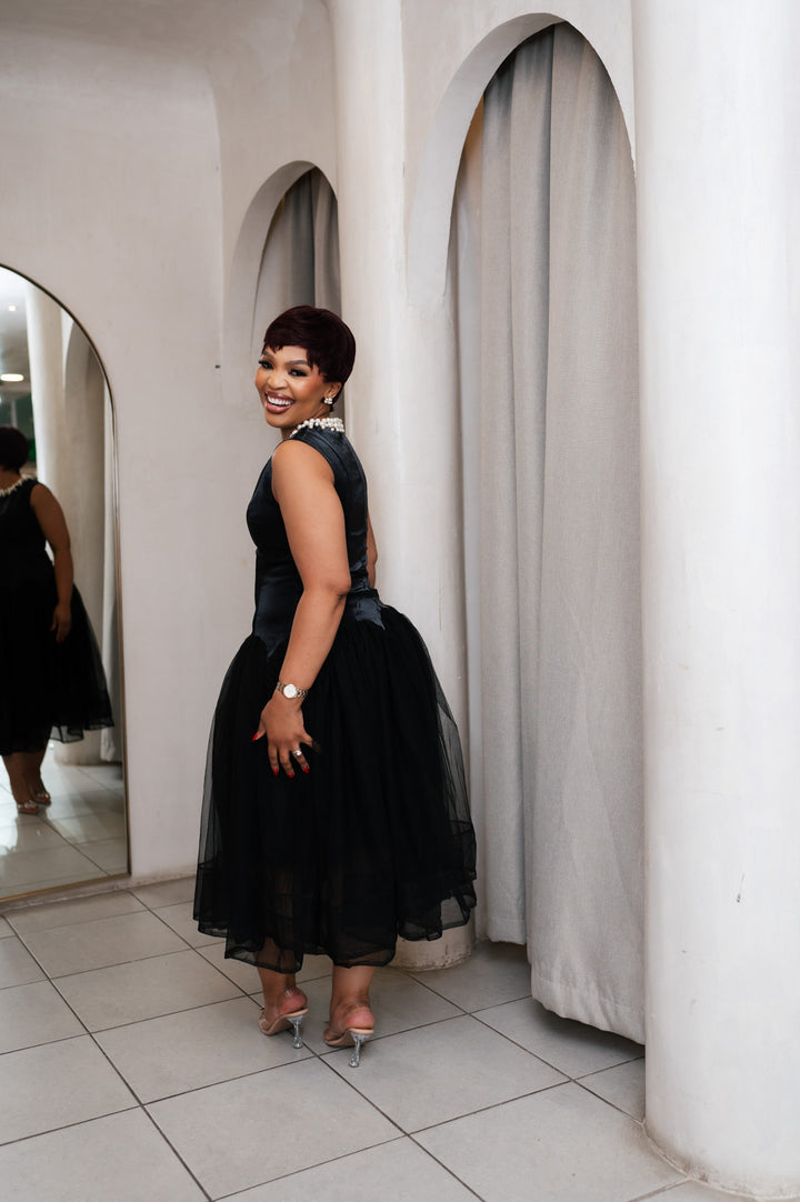 Divina Noir Celeste Dress