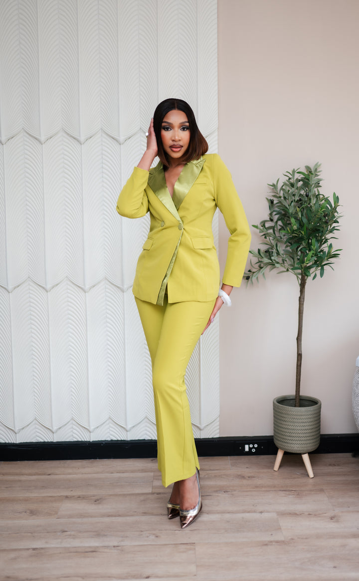 Duchesse Girasole Suit