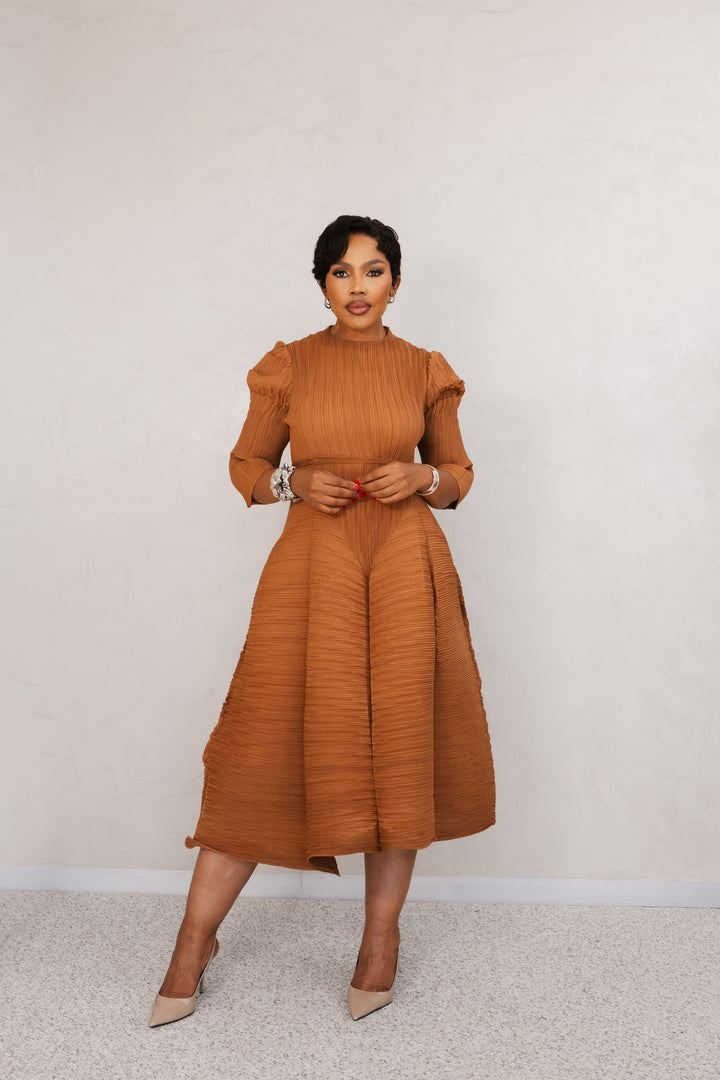 Luna Flow Gown