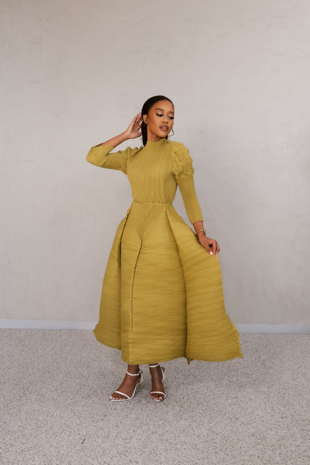 Luna Flow Gown