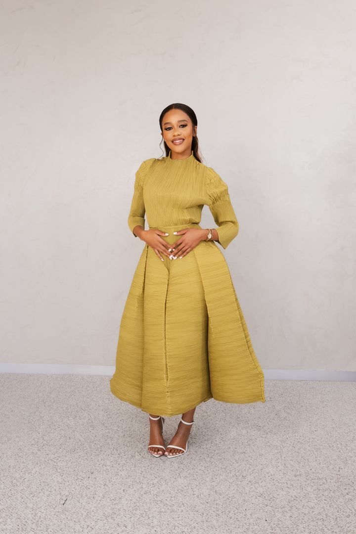 Luna Flow Gown