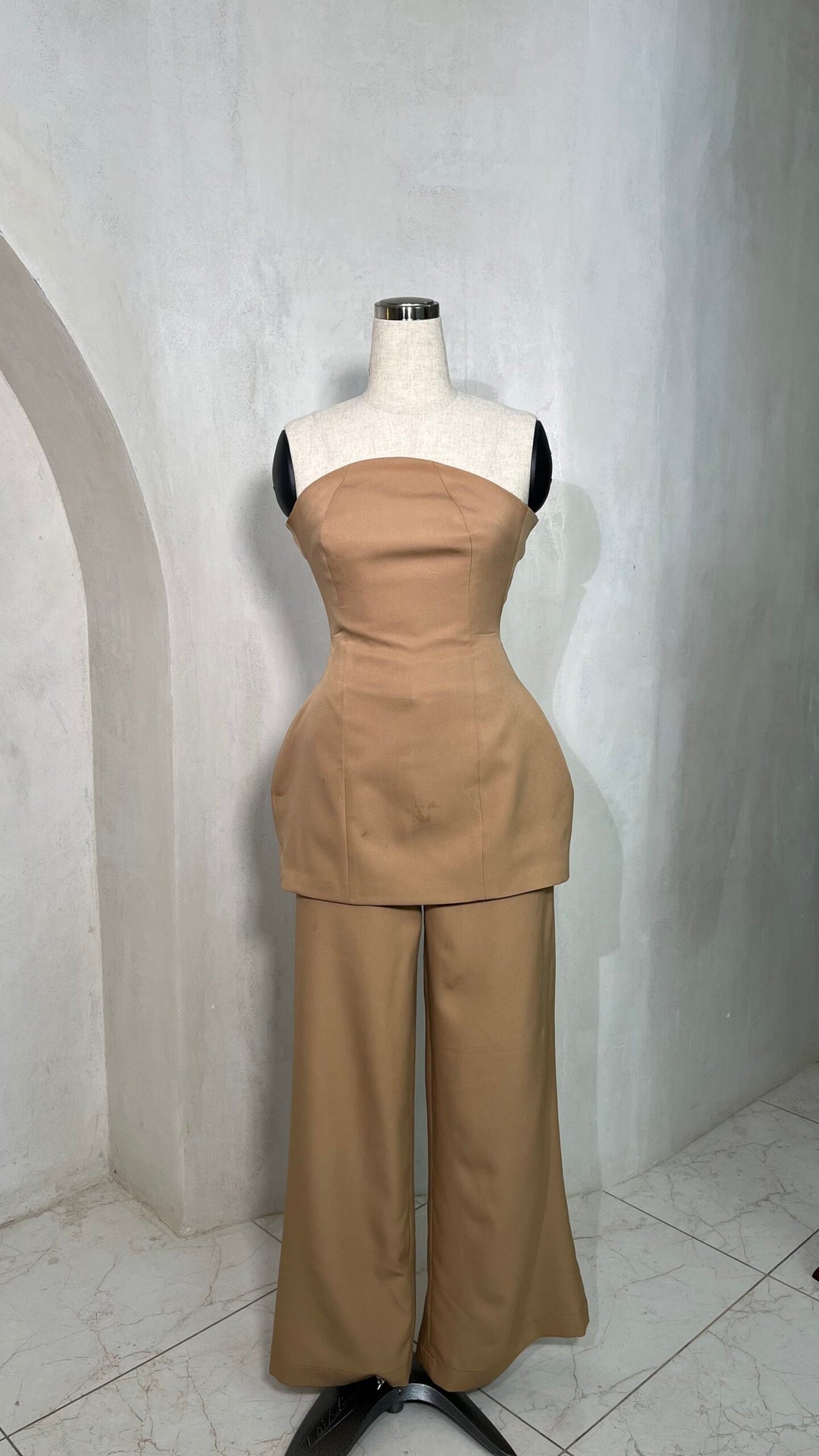 The Solin Sculpted Pants