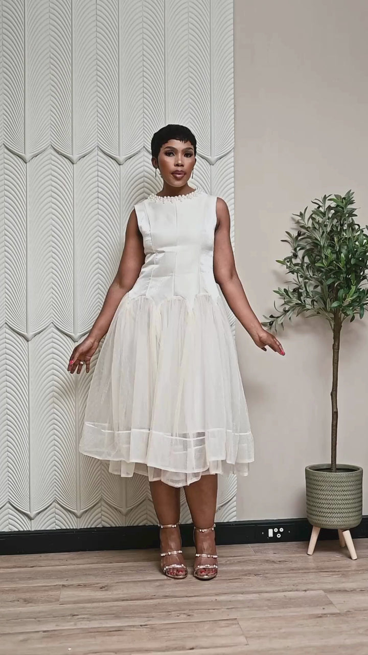 Divina Noir Celeste Dress