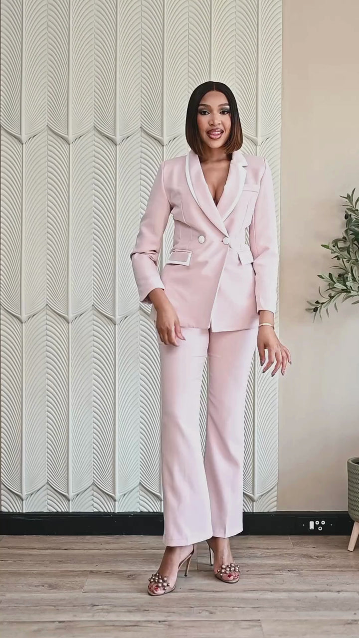 Ducchesse Cipria Suit
